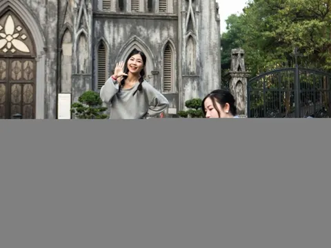 Báo Tây: 'Hà Nội đang vào thời kỳ hoàng kim du lịch'