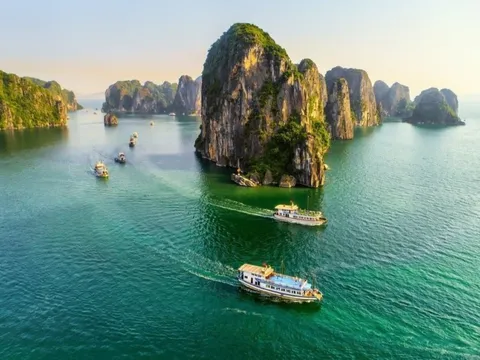Quảng Ninh trấn an du khách