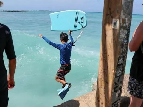 Như chưa từng có cảnh báo sóng thần ở Hawaii