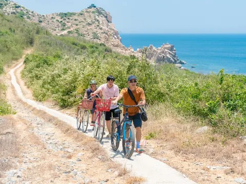 Tôi đến làng chài chỉ có điện 4 tiếng/ngày ở Nha Trang