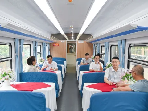 Khám phá "chuyên cơ mặt đất" sang trọng của Việt Nam