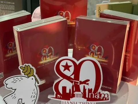 Điểm đặc biệt ở triển lãm 'Việt Nam hạnh phúc' mừng Quốc khánh