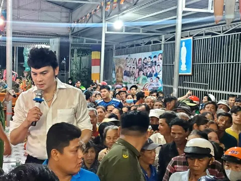 NSƯT Kim Tiểu Long trao yêu thương mùa Vu Lan, lan tỏa tinh thần hiếu nghĩa