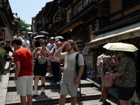 Sau 1 tháng, du lịch Nhật Bản vẫn lao đao vì lời đồn động đất