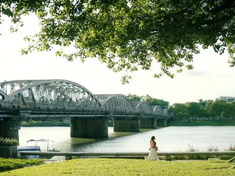 Huế sang thu