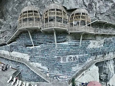 Thư viện hiểm trở nhất thế giới, lưu giữ kho tàng sách khổng lồ