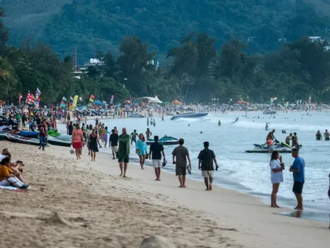 'Thiên đường du lịch' Thái Lan sốt sắng nhìn khách đổ sang Việt Nam