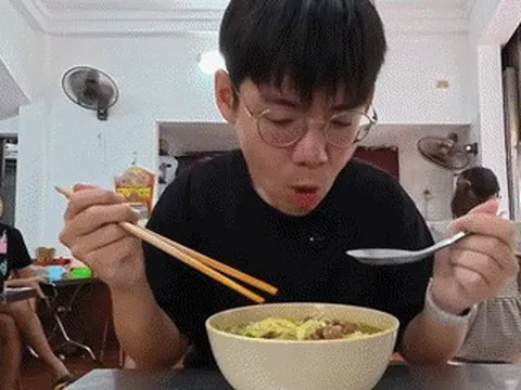 Khách nước ngoài thử 10 món phở trong 4 ngày ở Hà Nội, tiết lộ món thích nhất