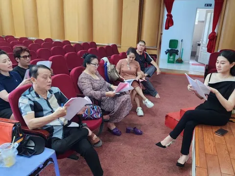 Dàn dựng vở cải lương "Bức ngôn đồ Đại Việt"