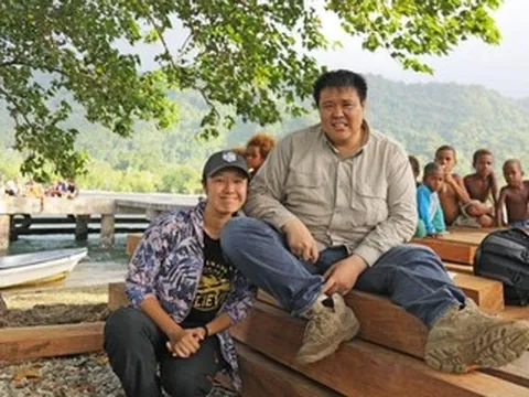 Bán hết tài sản đi chu du thế giới, cặp đôi kiếm lại hàng trăm tỷ sau 1 thập kỷ