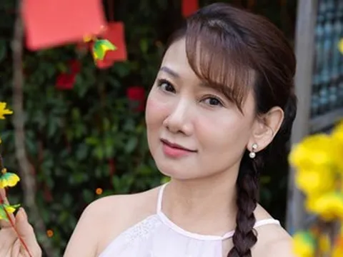 NSND Mỹ Uyên lên báo Hàn, được gọi là 'Diễn viên quốc dân'