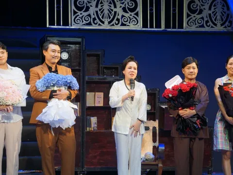 "Rồi 30 năm sau" – Dấu ấn Minh Nhí, Việt Hương trong tác phẩm kinh điển