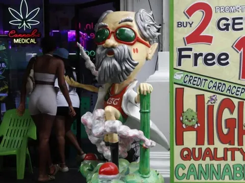 Vô số nút thắt của ngành du lịch Thái Lan