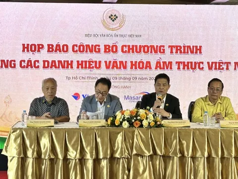 Tôn vinh nghệ nhân ẩm thực, khẳng định thương hiệu Việt