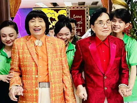 Minh Vương, Thanh Tuấn trút hết nỗi niềm với 3 thí sinh chung kết xếp hạng "Chuông vàng vọng cổ"