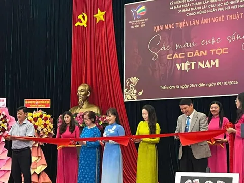 Hào hứng với những sắc màu từ triển lãm ảnh nghệ thuật Hải Âu lần thứ 35