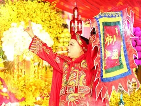 'Liên hoan diễn xướng hầu Thánh'