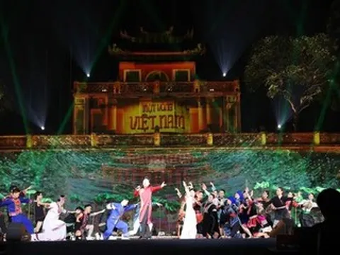 Tôn vinh văn hóa và nghệ thuật toàn cầu tại Hoàng thành Thăng Long