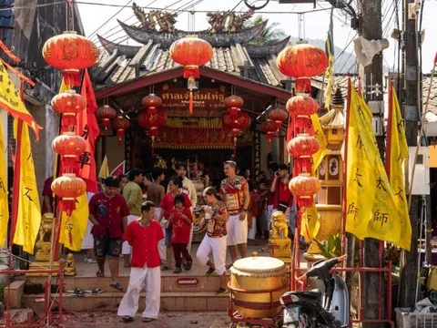 Khách Trung Quốc bị ép 'không mua hàng, khỏi lên xe' ở Thái Lan