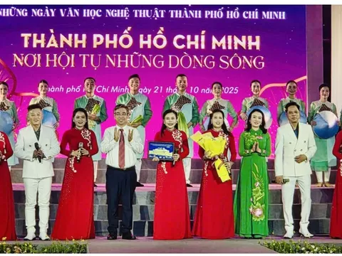 Dạt dào cảm xúc với chương trình khép lại "Những ngày Văn học – Nghệ thuật TP HCM"