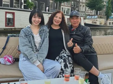 Cô gái Phú Thọ 'du lịch vội' 101 quốc gia bỗng chuyển hướng 'đi chậm' cùng bố mẹ