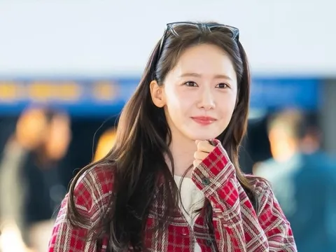 Chuyến đi Đà Nẵng 'bão táp' của YoonA và ê-kíp 'Ngự trù của bạo chúa'