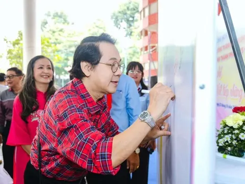 Thành Lộc, Hữu Nghĩa xúc động trở lại thăm Nhà Thiếu nhi TP HCM