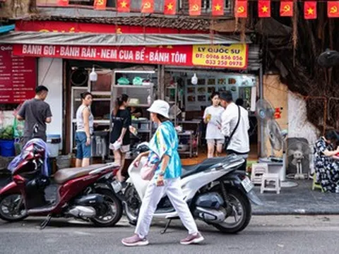 'Thiên đường ẩm thực’ quanh Nhà thờ Lớn Hà Nội, níu chân khách từ sáng đến tối