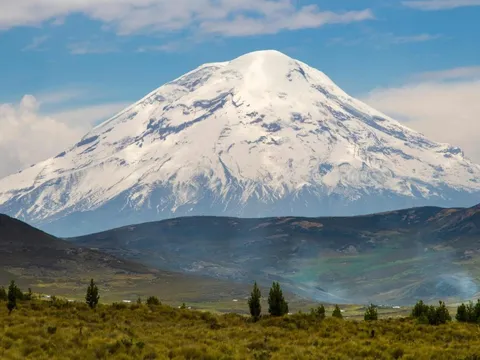 Everest không phải ngọn núi cao nhất thế giới