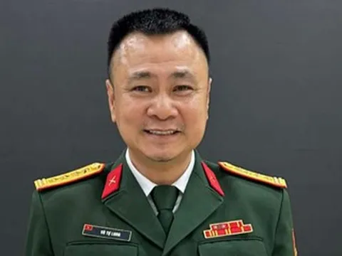 Nhà hát do NSND Tự Long làm Giám đốc đón tin vui