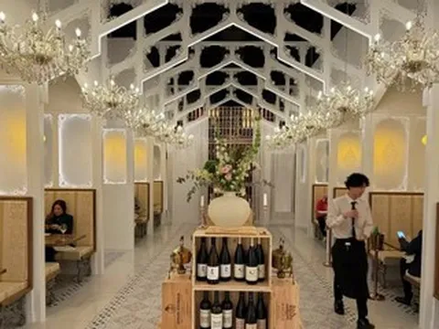 Nhà hàng món Việt ở Mỹ gây sốt, khách tấp nập mỗi cuối tuần