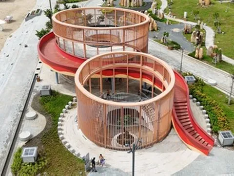 Ngỡ ngàng với loạt trạm dịch vụ công cộng 'cực xịn' ở Bãi Sau Vũng Tàu