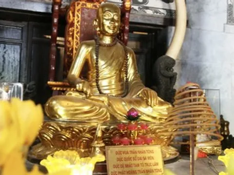 Ngôi đền đá thờ 4 vị vua, 2 tướng và hoàng hậu nhà Trần trên đất cố đô