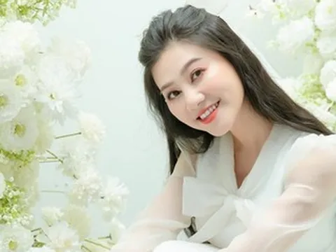 NSND Quế Trân tuổi 44 đủ đầy nhưng kín tiếng, rơi nước mắt vì tâm nguyện với cha