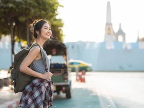 Mẹo đảm bảo an toàn cho phụ nữ khi du lịch một mình