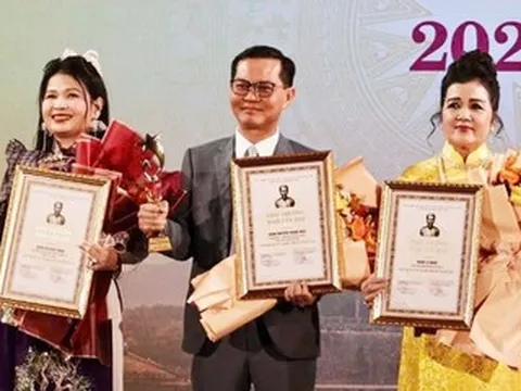 NSND Trung Hiếu, NSND Lệ Ngọc đón tin vui