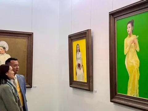 Hình ảnh thiếu nữ Việt giữa khoảng lặng 'sắc' và 'không'