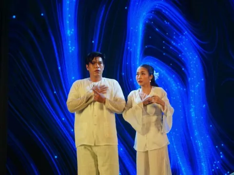 NSƯT Ốc Thanh Vân: Sân khấu không chỉ là nơi biểu diễn