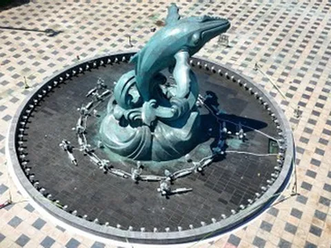 Ngắm tượng cá Ông bằng đồng cao gần 9m, nặng 50 tấn ở Bãi Sau Vũng Tàu