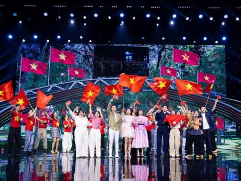 Nghệ sĩ TP HCM đồng hành cùng khí thế mới của đất nước