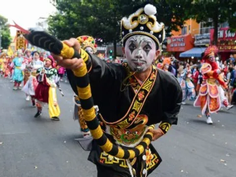 '108 anh hùng Lương Sơn Bạc' trên đường TPHCM