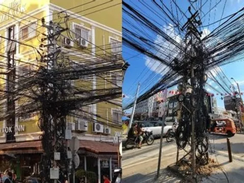 Cột điện 'rối như tơ vò' thành điểm du lịch, được chấm 4,9 sao trên Google Maps