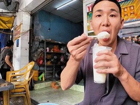 Khách Nhật thử đặc sản giá 120 nghìn/quả ở Vĩnh Long, nức nở khen ngon