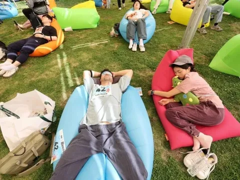 Đổ xô thi ngủ ở Trung Quốc