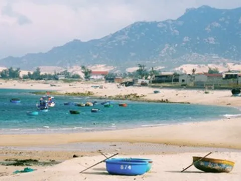 Làng chài 'chạy gió' có khung cảnh siêu đẹp, ít người biết ở Khánh Hòa