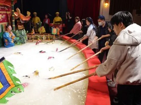 Gen Z hòa nhịp cùng "Âm vang rối nước"