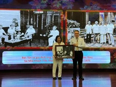 Tưởng niệm 46 năm ngày mất của Chủ tịch Tôn Đức Thắng