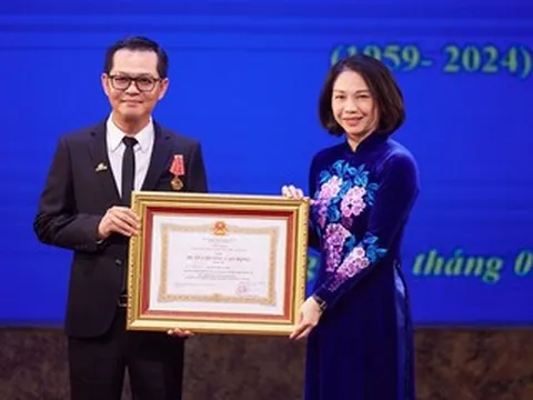 4 NSND và đạo diễn phim bom tấn của Việt Nam được trao Huân chương Lao động là ai?