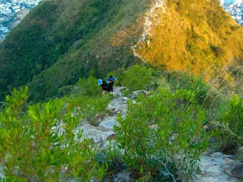 Khách lạc lối, kiệt sức trên núi Cô Tiên