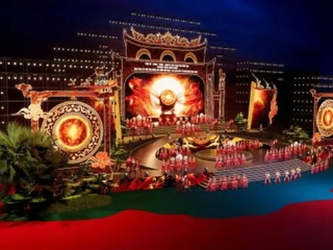 Sân khấu 2.000m² tái hiện huyền tích dựng nước tại Lễ hội Đền Hùng